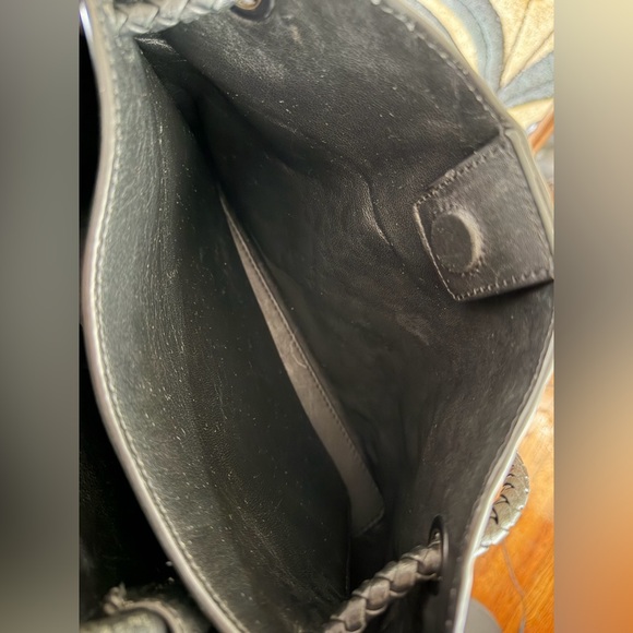 Quince Italian Leather Handwoven Satchel in black - Picture 13 of 17